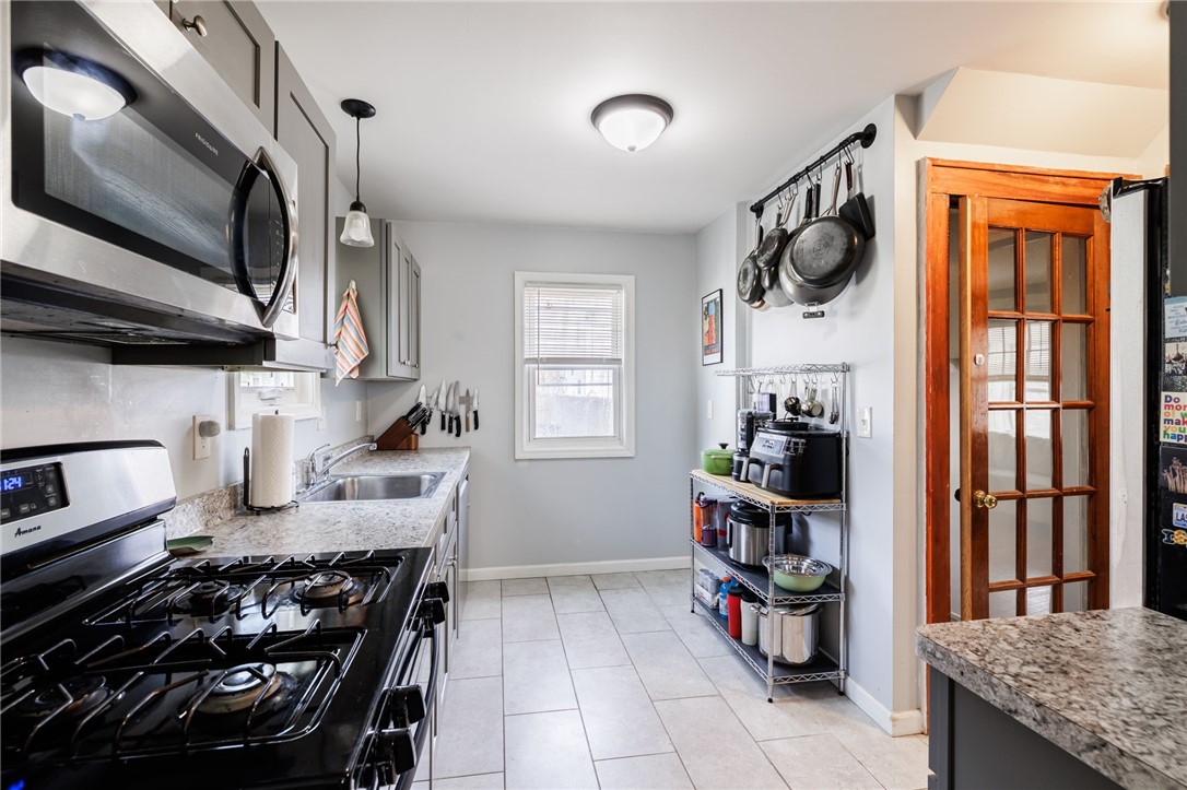 115 Allandale Avenue Rochester, NY 14610 - Photo 8 of 18