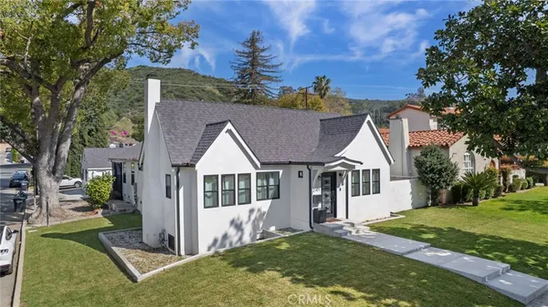 $2,395,000 | 2101 East Glenoaks Boulevard, Glendale, CA 91206