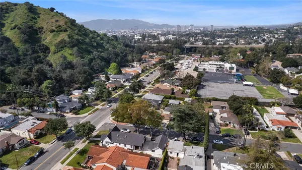 $2,395,000 | 2101 East Glenoaks Boulevard, Glendale, CA 91206