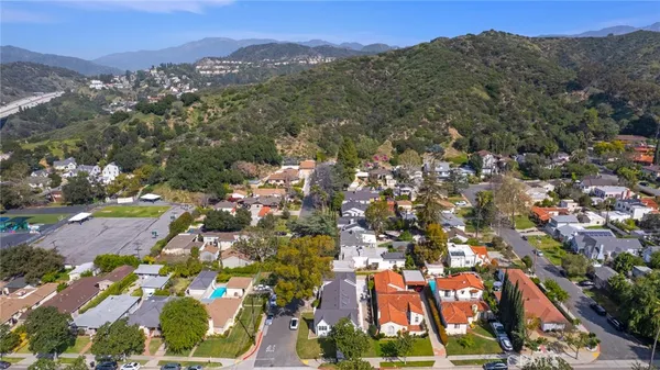 $2,395,000 | 2101 East Glenoaks Boulevard, Glendale, CA 91206