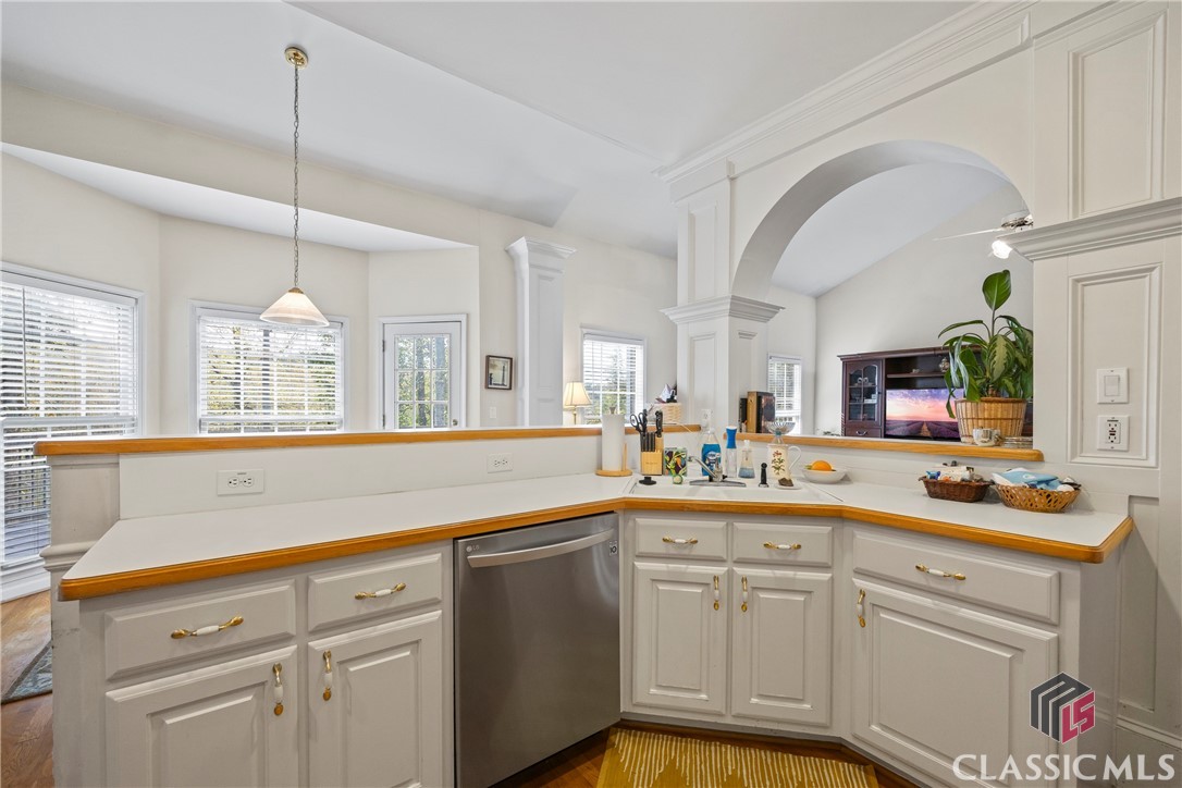 2725 Preston Ridge Lane Dacula, GA 30019 - Photo 17 of 64 Gallery Image 17
