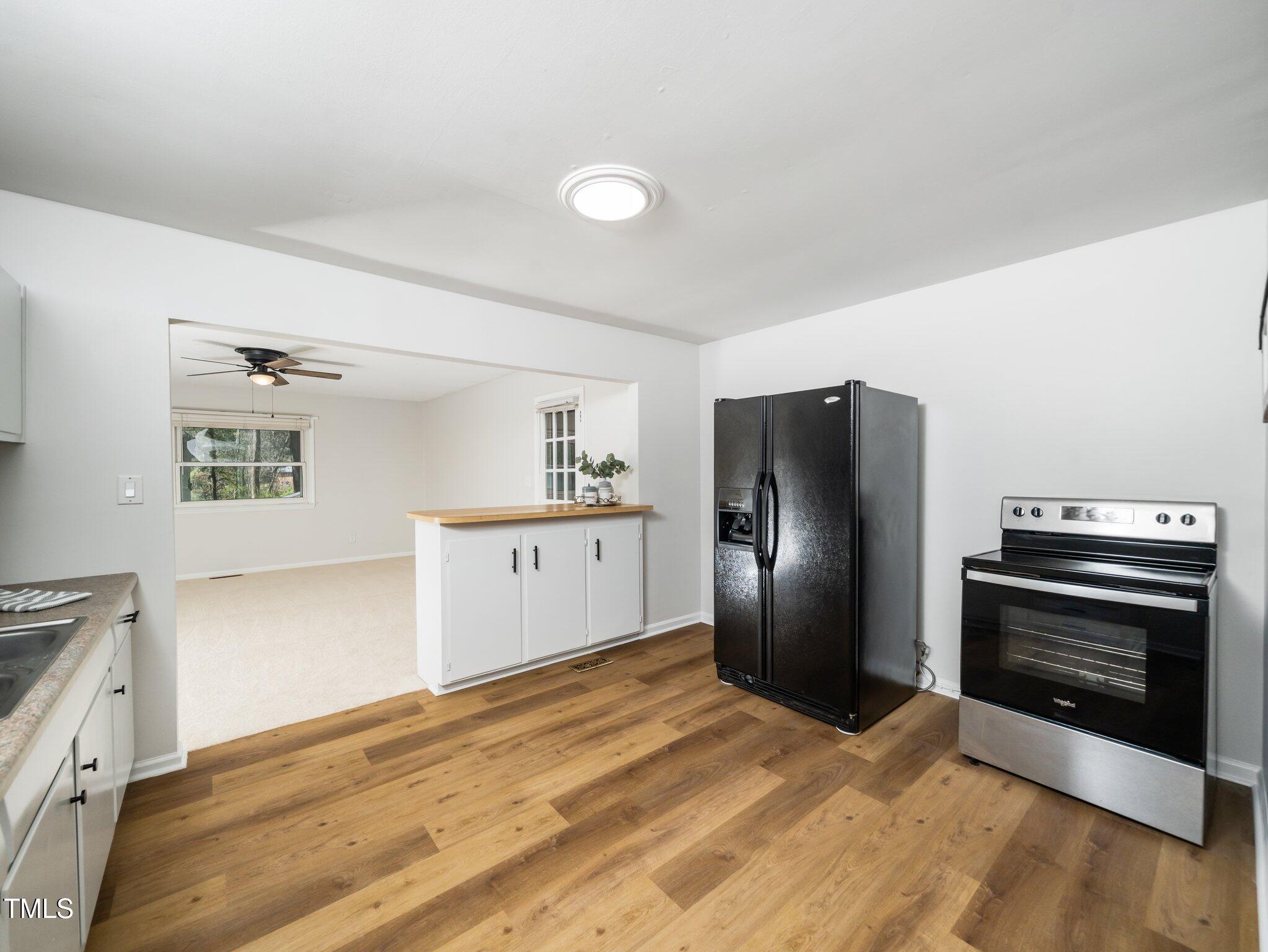 8-web-or-mls-1402 Valley-4
