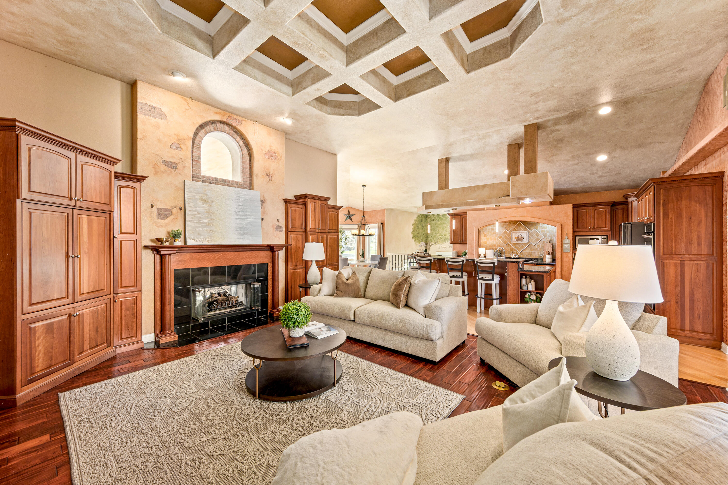 W251S5204 Poppy Fields Road Waukesha, WI 53189 - Photo 18 of 70 GREAT ROOM