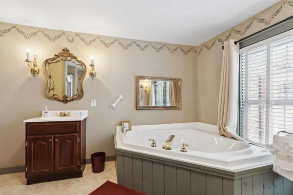 $1,500,000 | 67 Pleasant View Road, Bradford, NH 03221