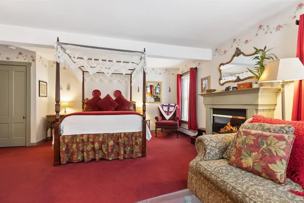 $1,500,000 | 67 Pleasant View Road, Bradford, NH 03221