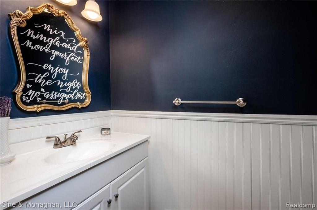 433 Maison Road Grosse Pointe Farms, MI 48236 - Photo 32 of 52