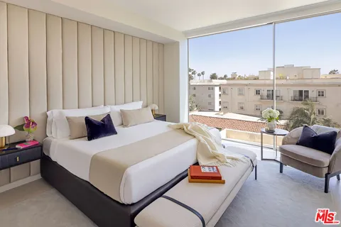 $4,250,000 | 9200 Wilshire Boulevard, Unit 305E, Beverly Hills, CA 90212