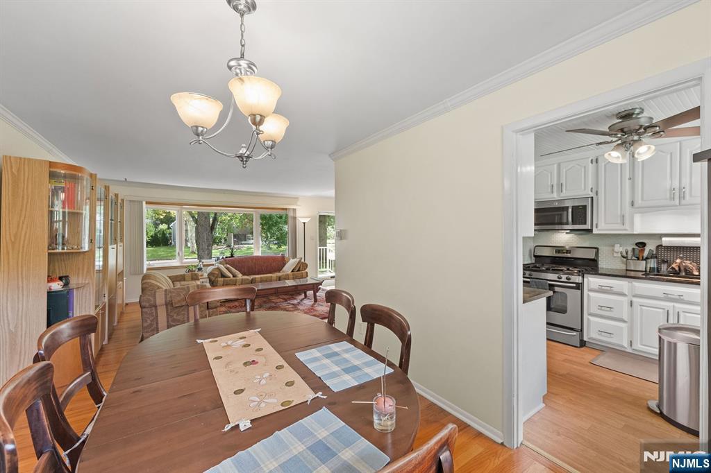 299 Charnwood Road New Providence, NJ 07974 - Photo 9 of 41 Gallery Image 9
