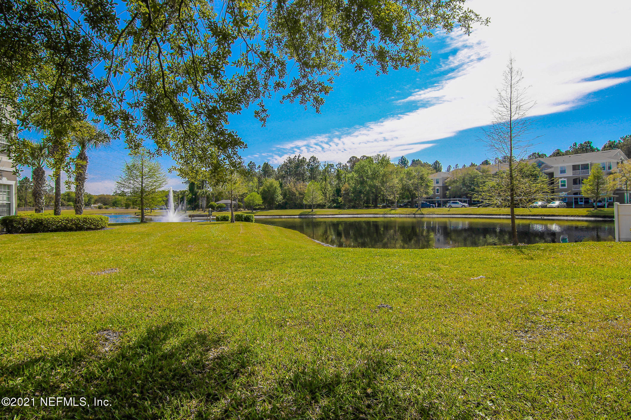 10550 Baymeadows Road, Unit 129 Jacksonville, FL 32256 - Photo 34 of 36 Amenities