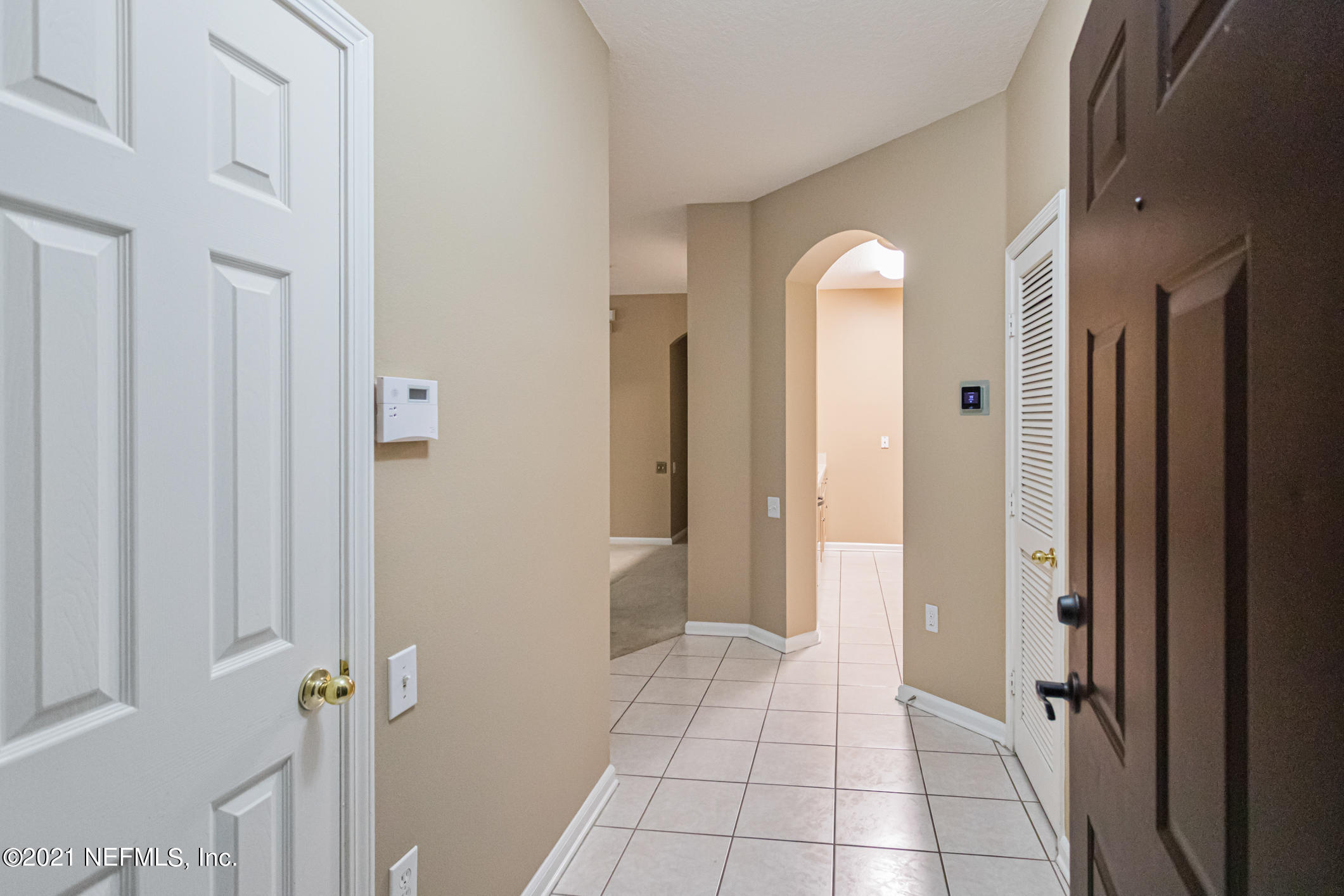10550 Baymeadows Road, Unit 129 Jacksonville, FL 32256 - Photo 4 of 36 Entry