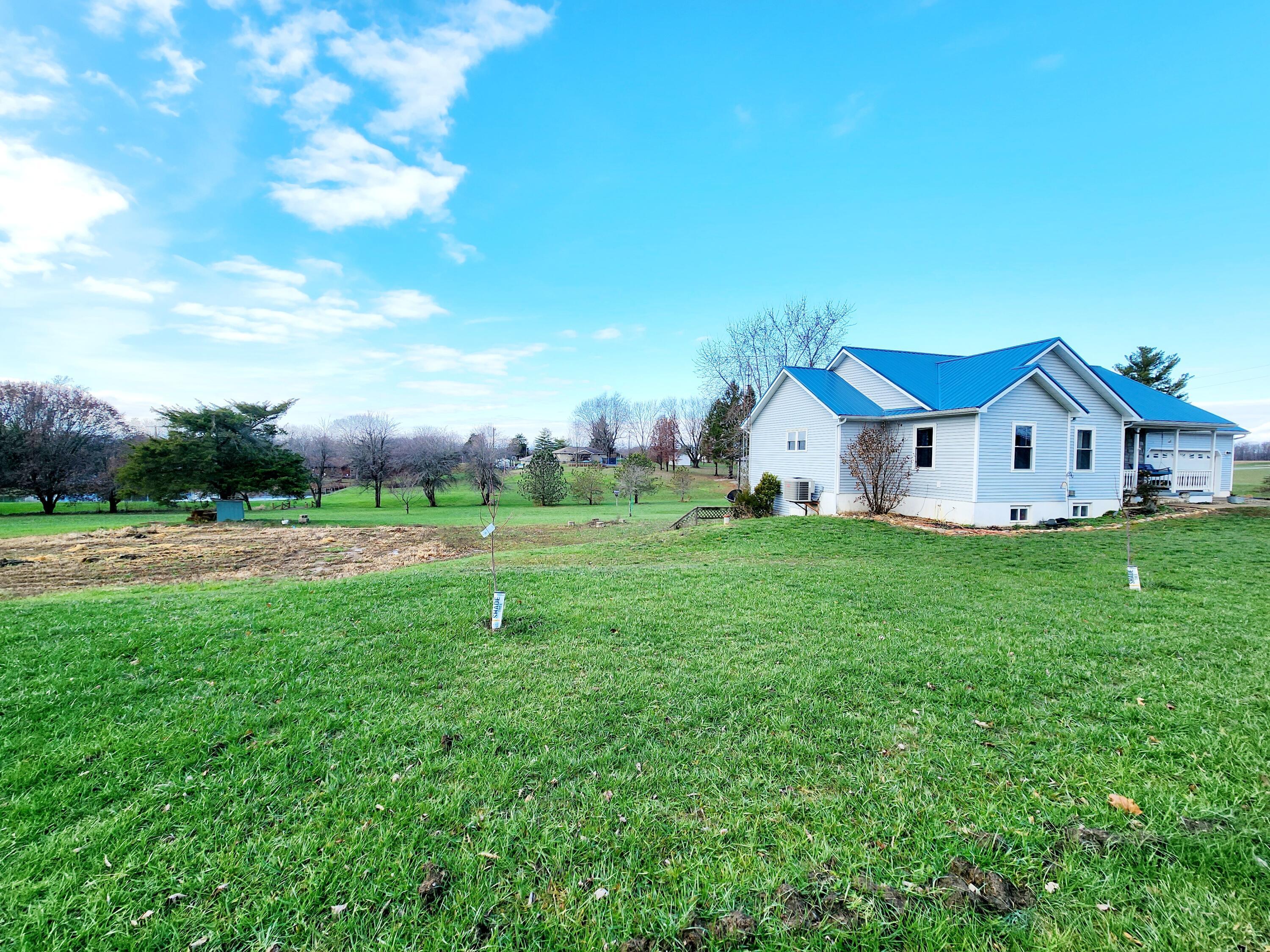 303 Moon Road Greenfield, OH 45123 - Photo 3 of 31 1000000924