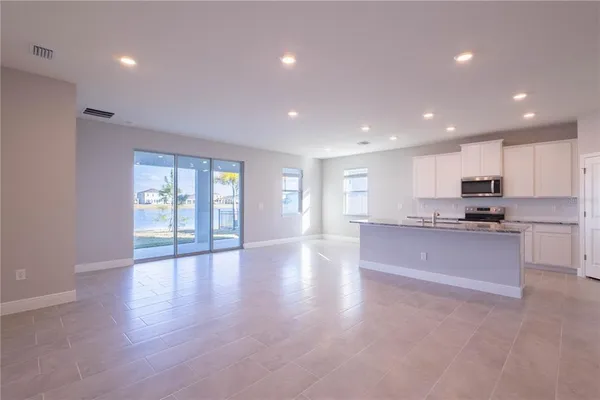 $3,100 | 345 Mangrove Manor Drive, Apollo Beach, FL 33572