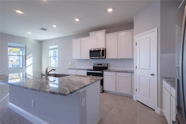 $3,100 | 345 Mangrove Manor Drive, Apollo Beach, FL 33572