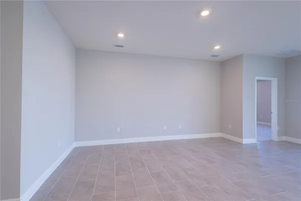 $3,100 | 345 Mangrove Manor Drive, Apollo Beach, FL 33572