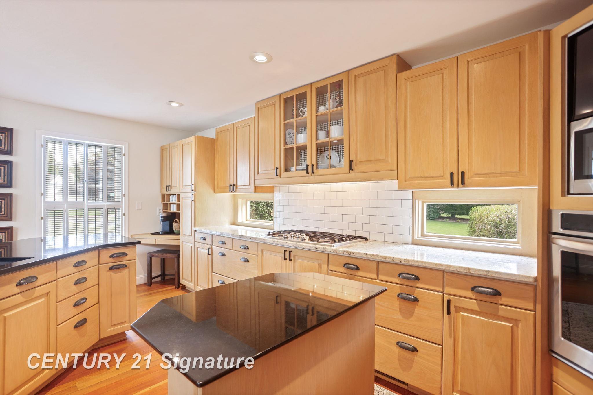 900 Stoneham Road Saginaw, MI 48638 - Photo 21 of 66 50191814-1512bc33-c1b6-4adb-b480-484878d79d52.JPG