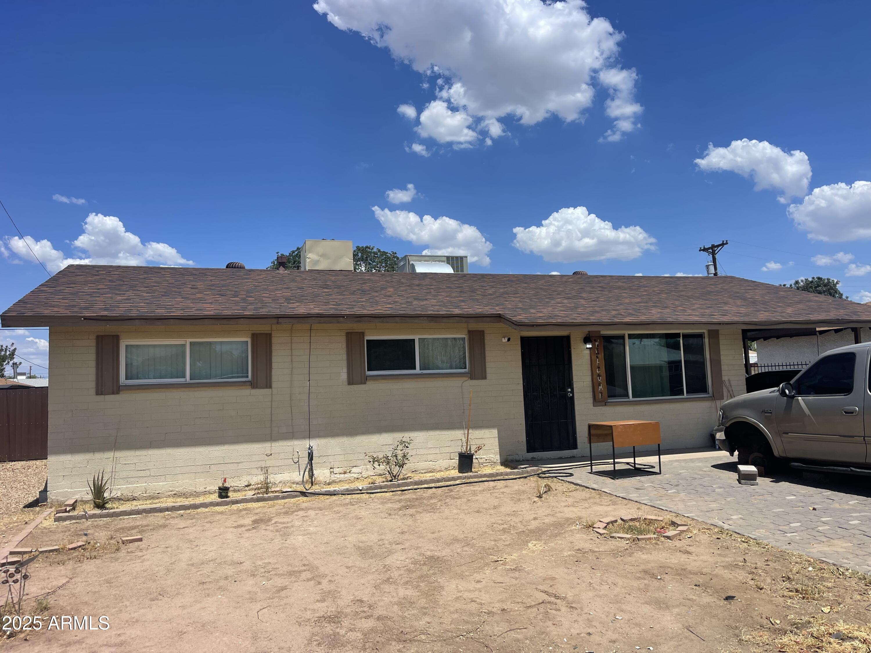 3137 North 37th Drive Phoenix, AZ 85019 - Photo 1 of 10 casa14