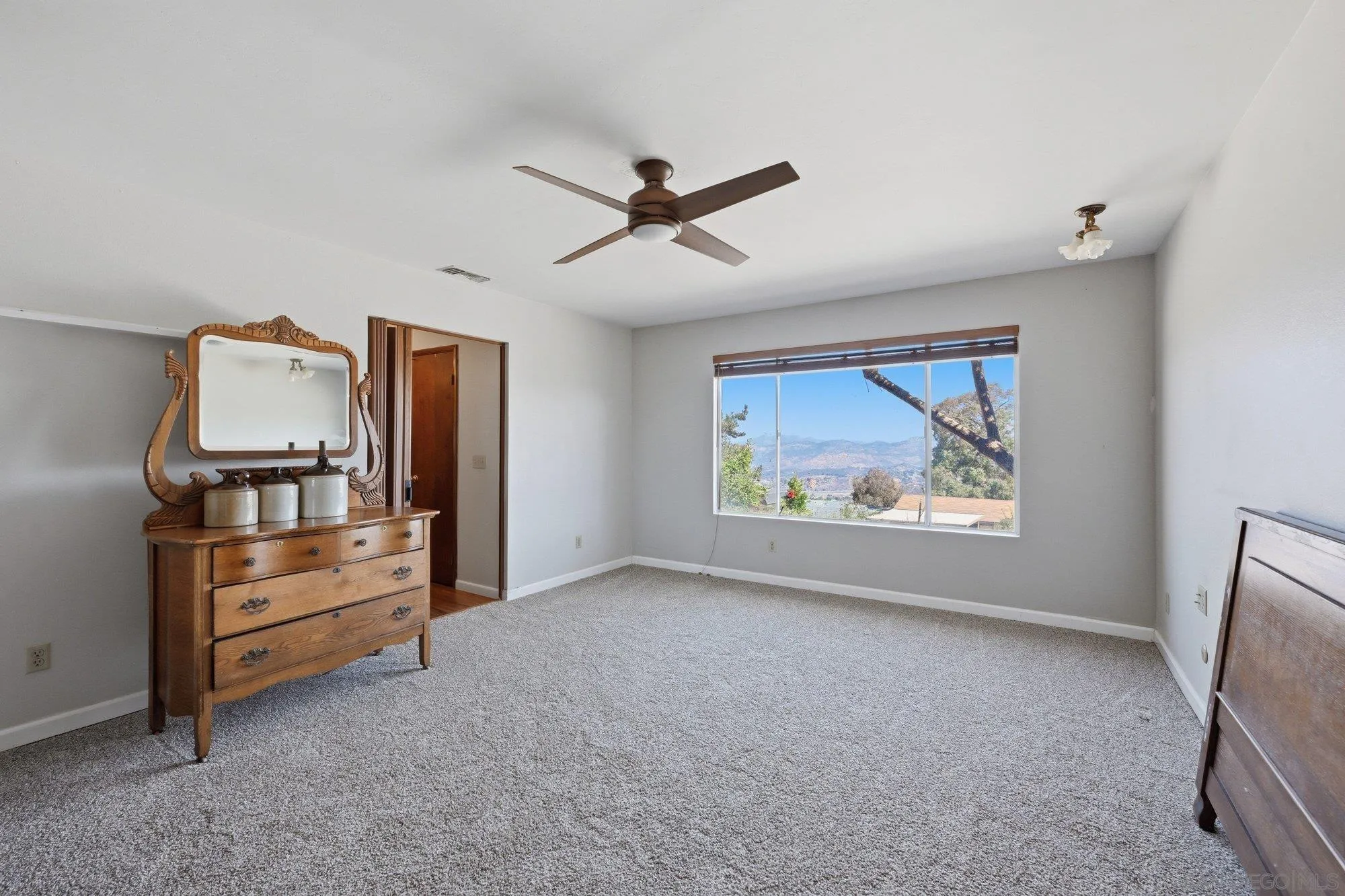 133 La Cresta Heights Road El Cajon, CA 92021 - Photo 13 of 30