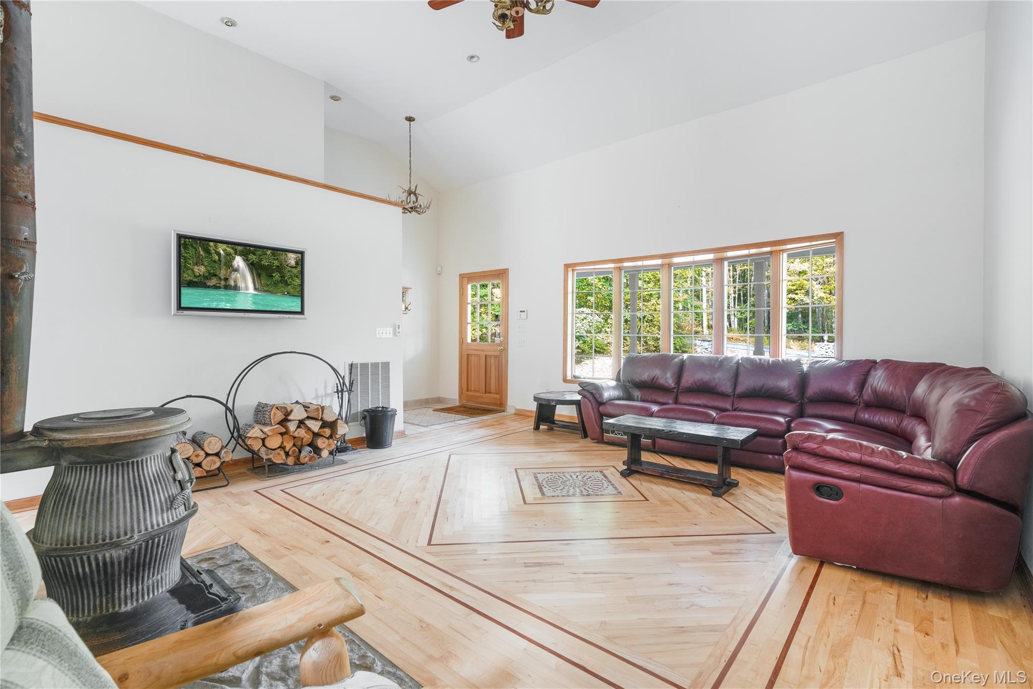 91 Decker Road Ancram, NY 12502 - Photo 3 of 35 a living room with furniture