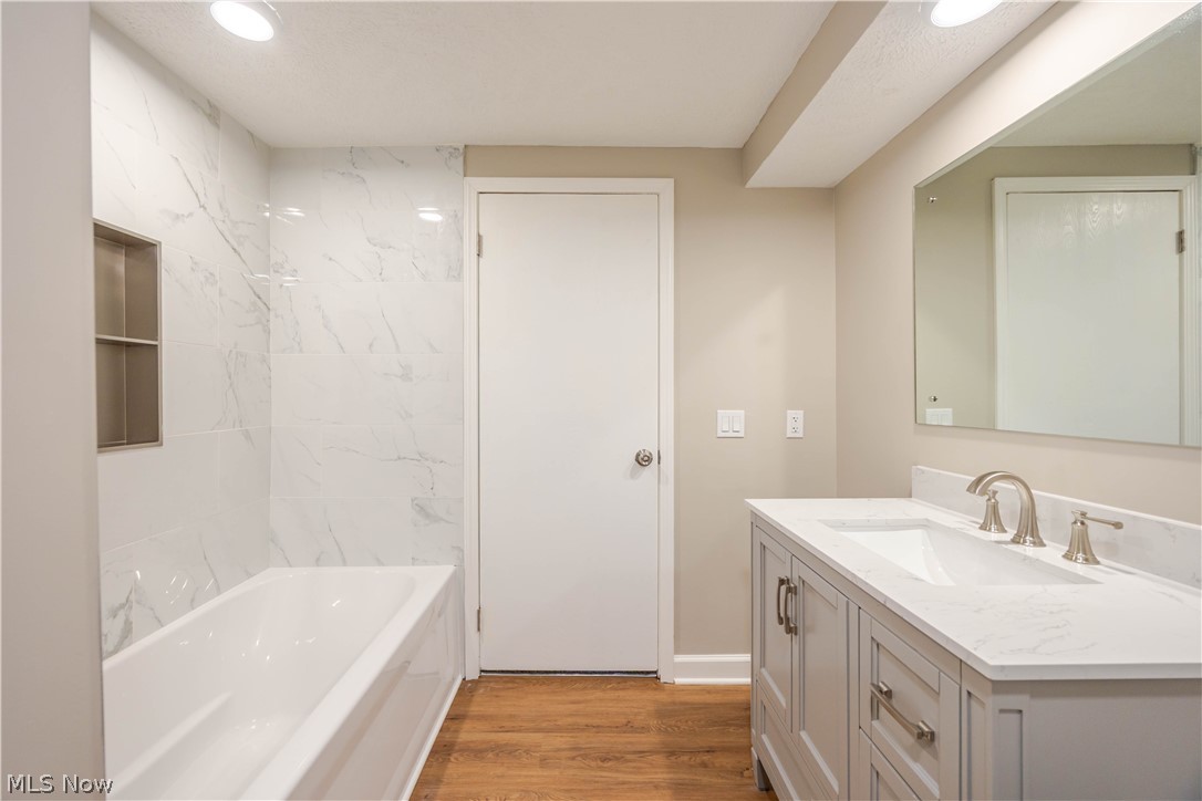 37430 Hunters Ridge Solon, OH 44139 - Photo 31 of 45