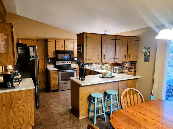 $269,900 | 224 Dorothy Lane, Manawa, WI 54949