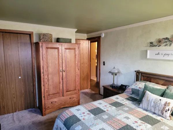 $269,900 | 224 Dorothy Lane, Manawa, WI 54949