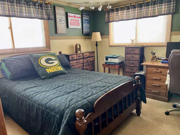 $269,900 | 224 Dorothy Lane, Manawa, WI 54949