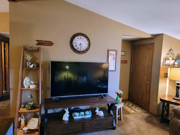 $269,900 | 224 Dorothy Lane, Manawa, WI 54949