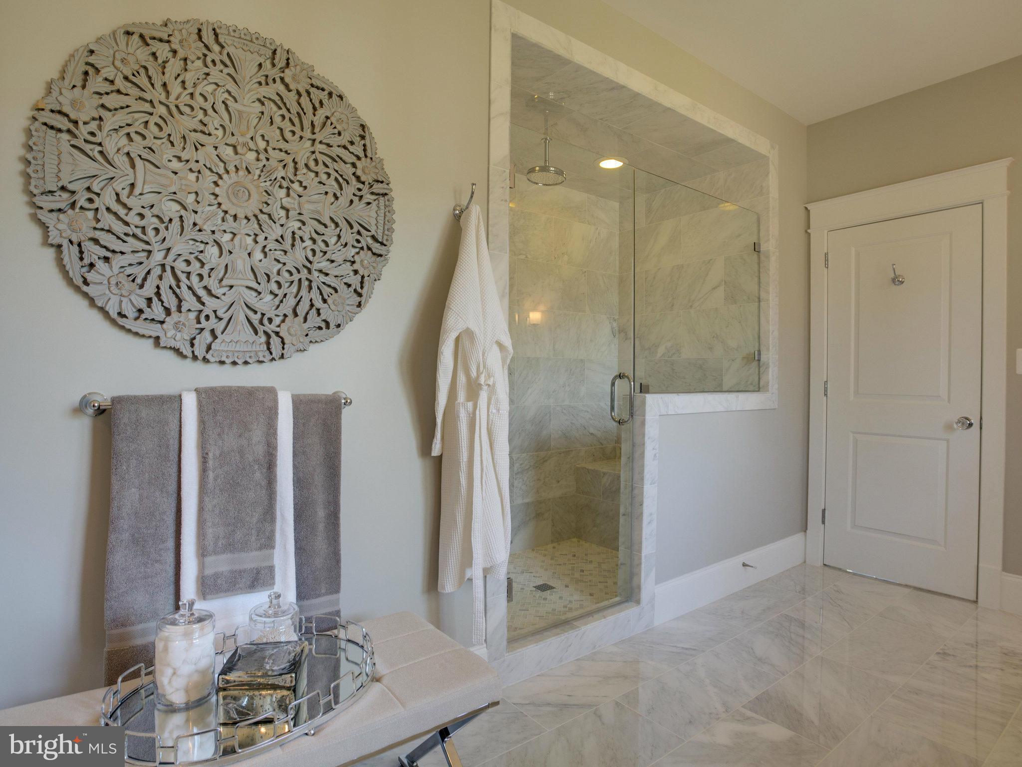 4625 41st Street North McLean, VA 22101 - Photo 23 of 30 Bath (Master)