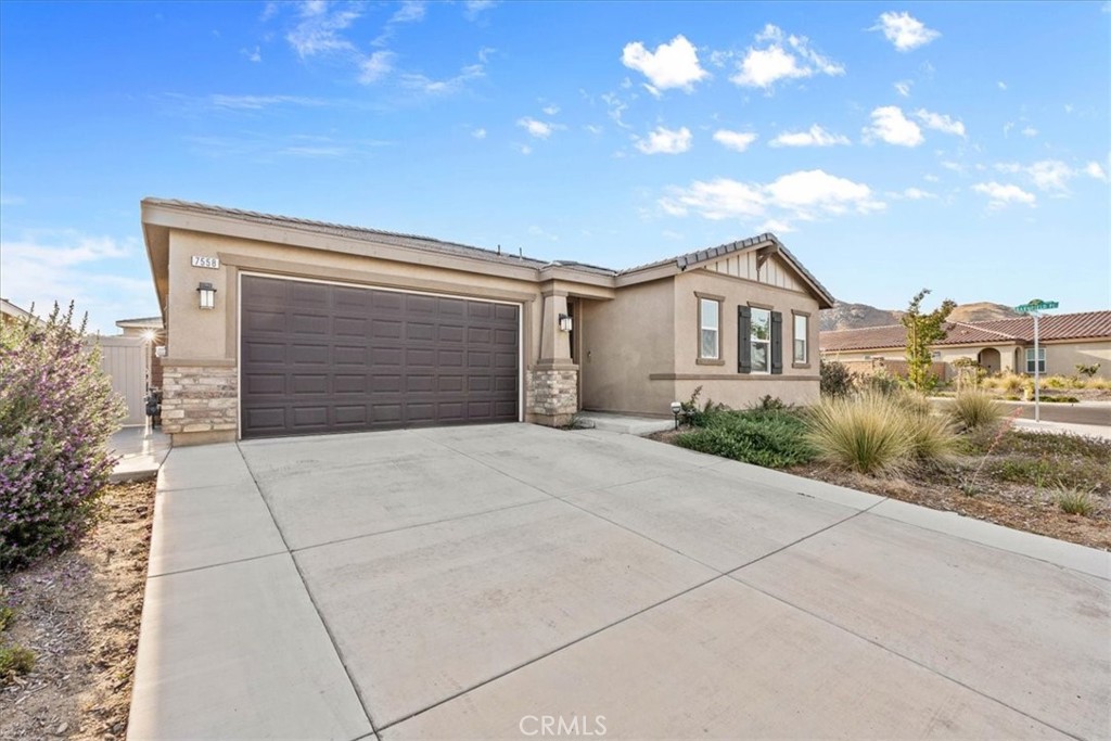 7558 Baerss Road Riverside, CA 92507 - Photo 3 of 38