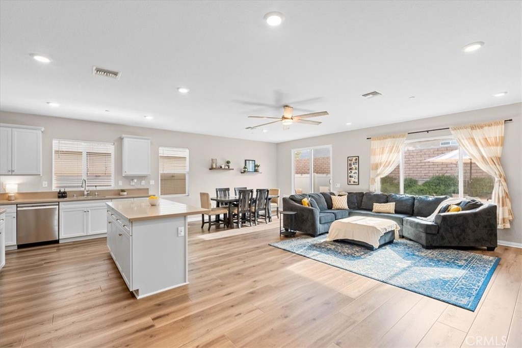 7558 Baerss Road Riverside, CA 92507 - Photo 8 of 38