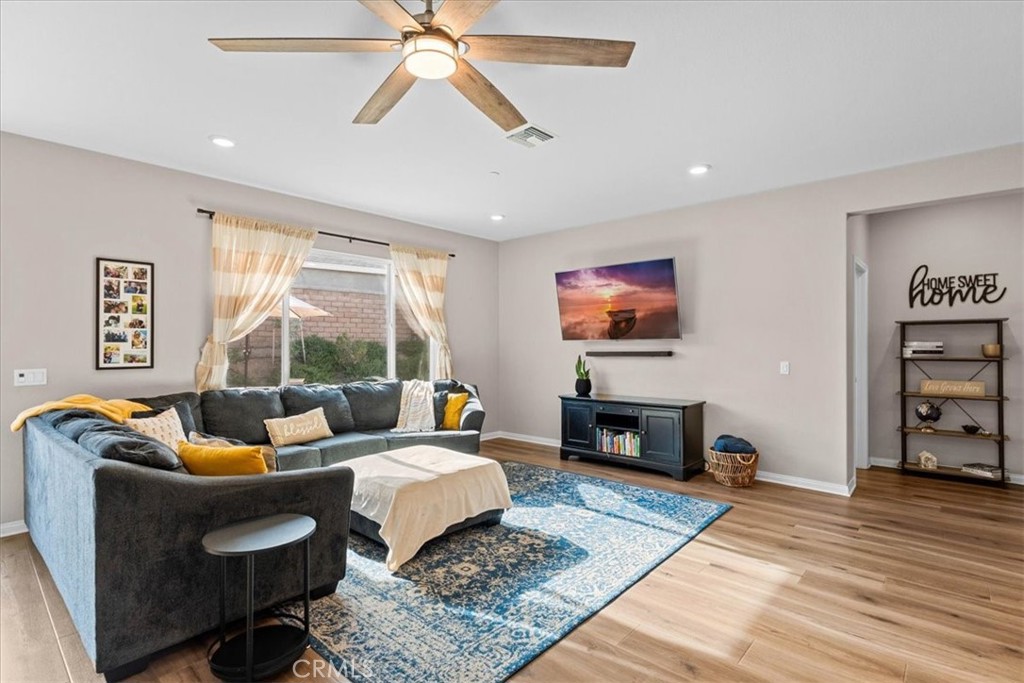 7558 Baerss Road Riverside, CA 92507 - Photo 9 of 38