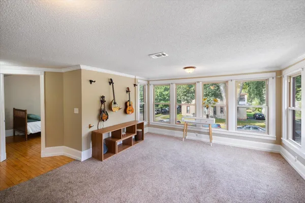 $499,000 | 1001 26th Avenue Northeast, Minneapolis, MN 55418