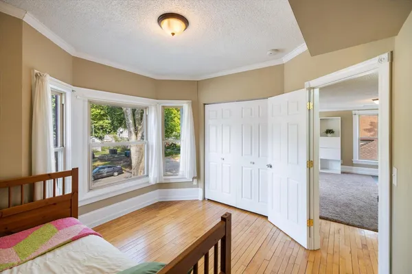 $499,000 | 1001 26th Avenue Northeast, Minneapolis, MN 55418