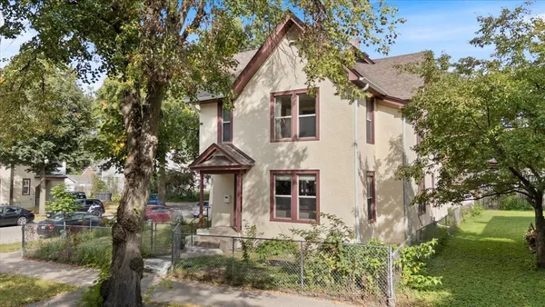 $499,000 | 1001 26th Avenue Northeast, Minneapolis, MN 55418