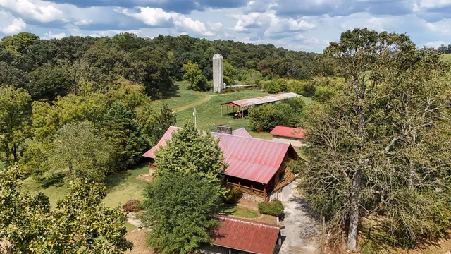 $625,000 | 388 Patty Road, Benton, TN 37307