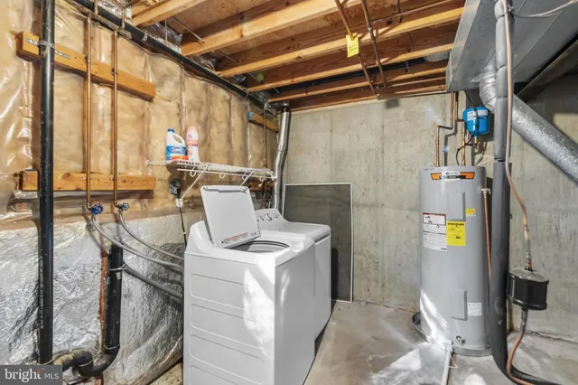 a view of utility room