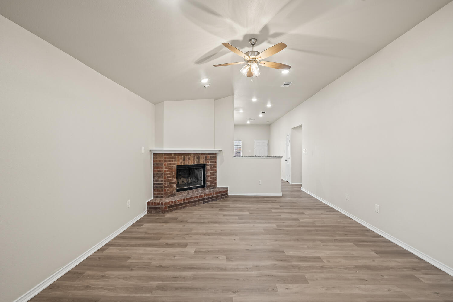 6537 93rd Street Lubbock, TX 79424 - Photo 2 of 15 2