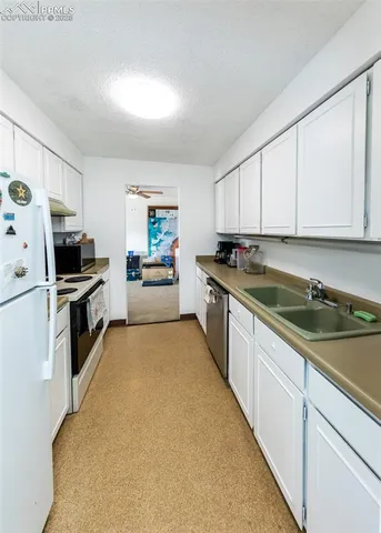 $150,000 | 411 Lakewood Circle, Unit A1204, Colorado Springs, CO 80910