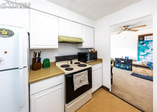 $150,000 | 411 Lakewood Circle, Unit A1204, Colorado Springs, CO 80910