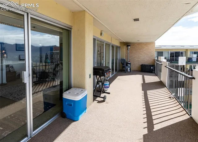 $150,000 | 411 Lakewood Circle, Unit A1204, Colorado Springs, CO 80910