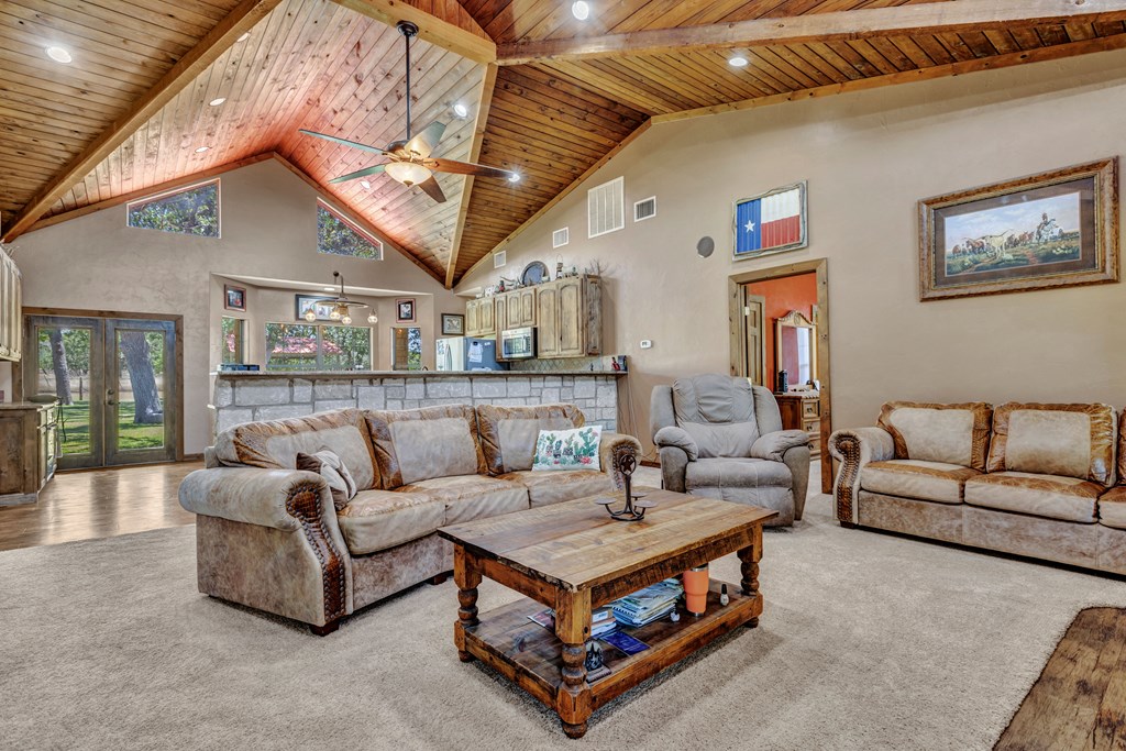 5016 Old Harper Road Fredericksburg, TX 78624 - Photo 7 of 26 Gallery Image 7
