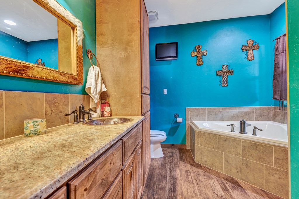 5016 Old Harper Road Fredericksburg, TX 78624 - Photo 10 of 26 Gallery Image 10