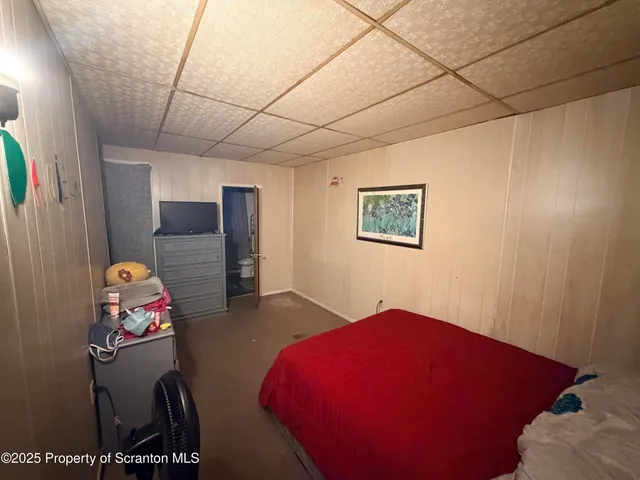 a view of livingroom with furniture