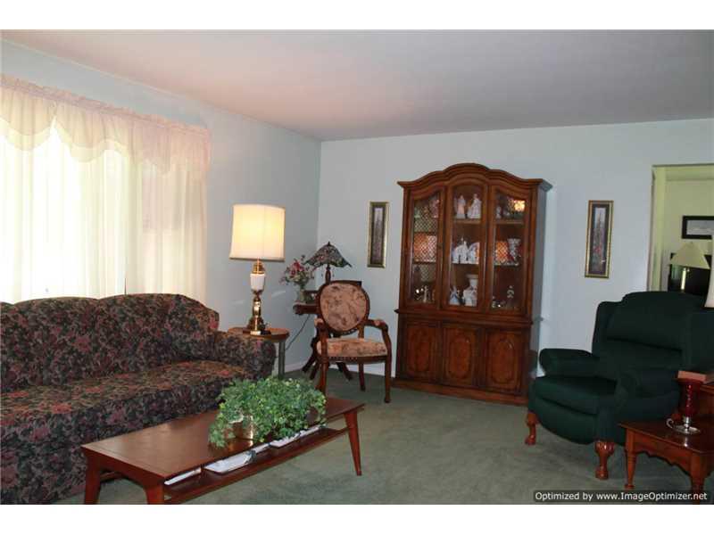 201 Darlington Road Beaver Falls, PA 15010 - Photo 8 of 24 Living Room.