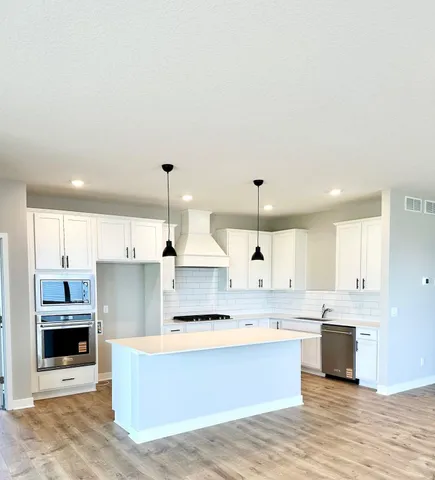 $594,150 | 17250 Dimension Avenue, Lakeville, MN 55044