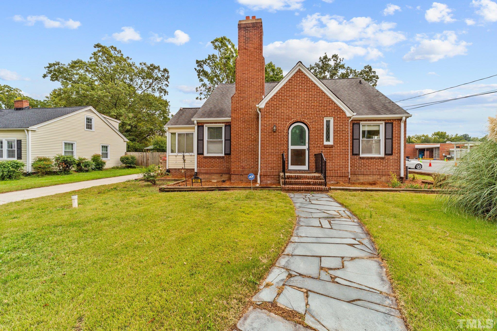 340 South Morgan Street Roxboro, NC 27573 - Photo 2 of 28