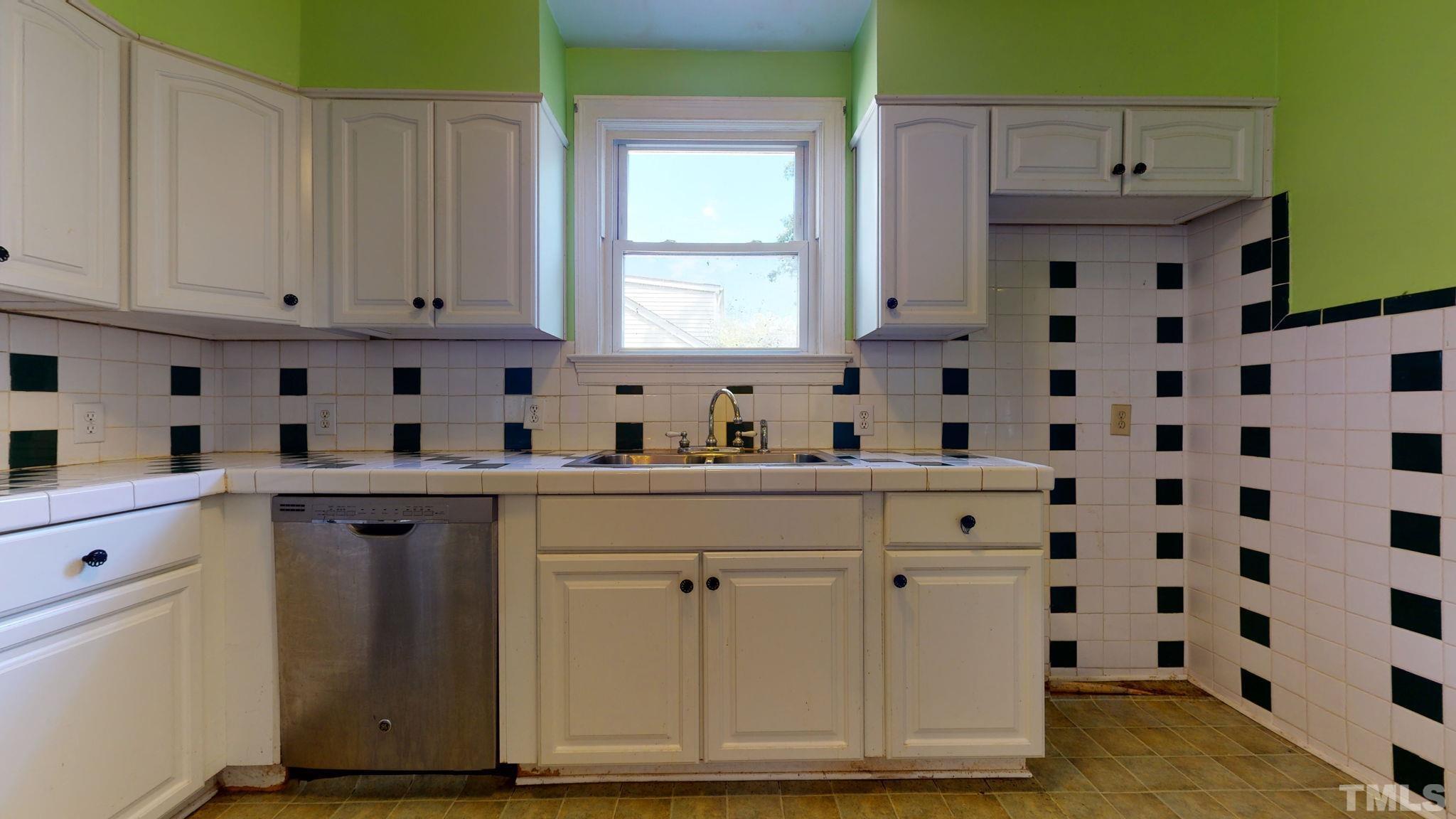 340 South Morgan Street Roxboro, NC 27573 - Photo 10 of 28