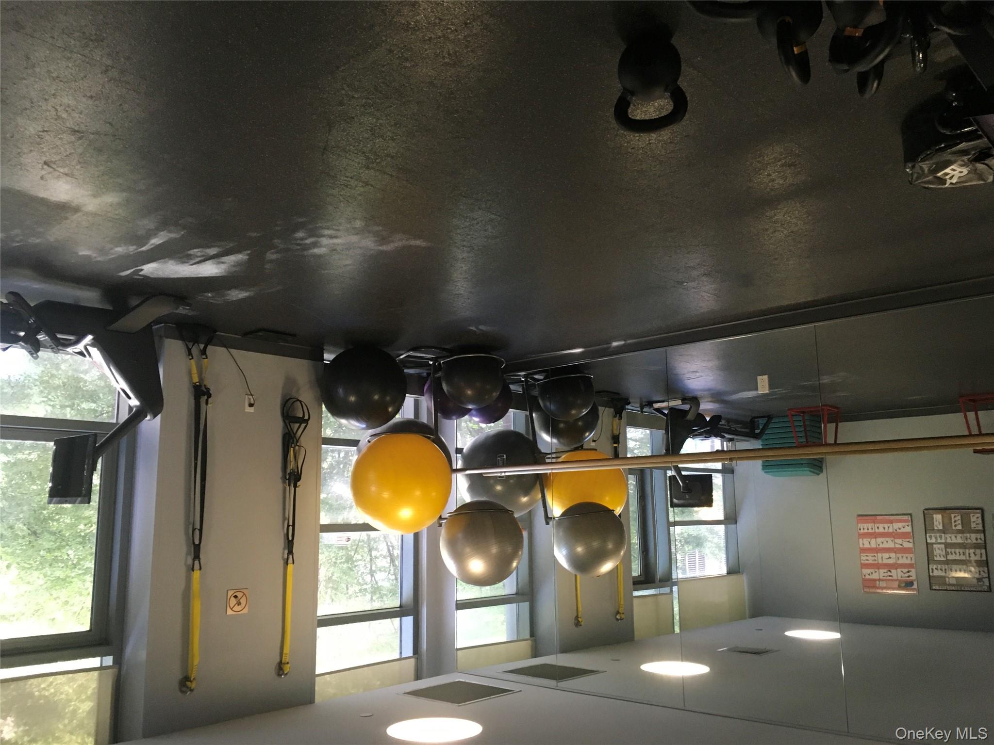 100 Jay Street, Unit 28B Brooklyn, NY 11201 - Photo 41 of 47 a view of a room with gym equipment