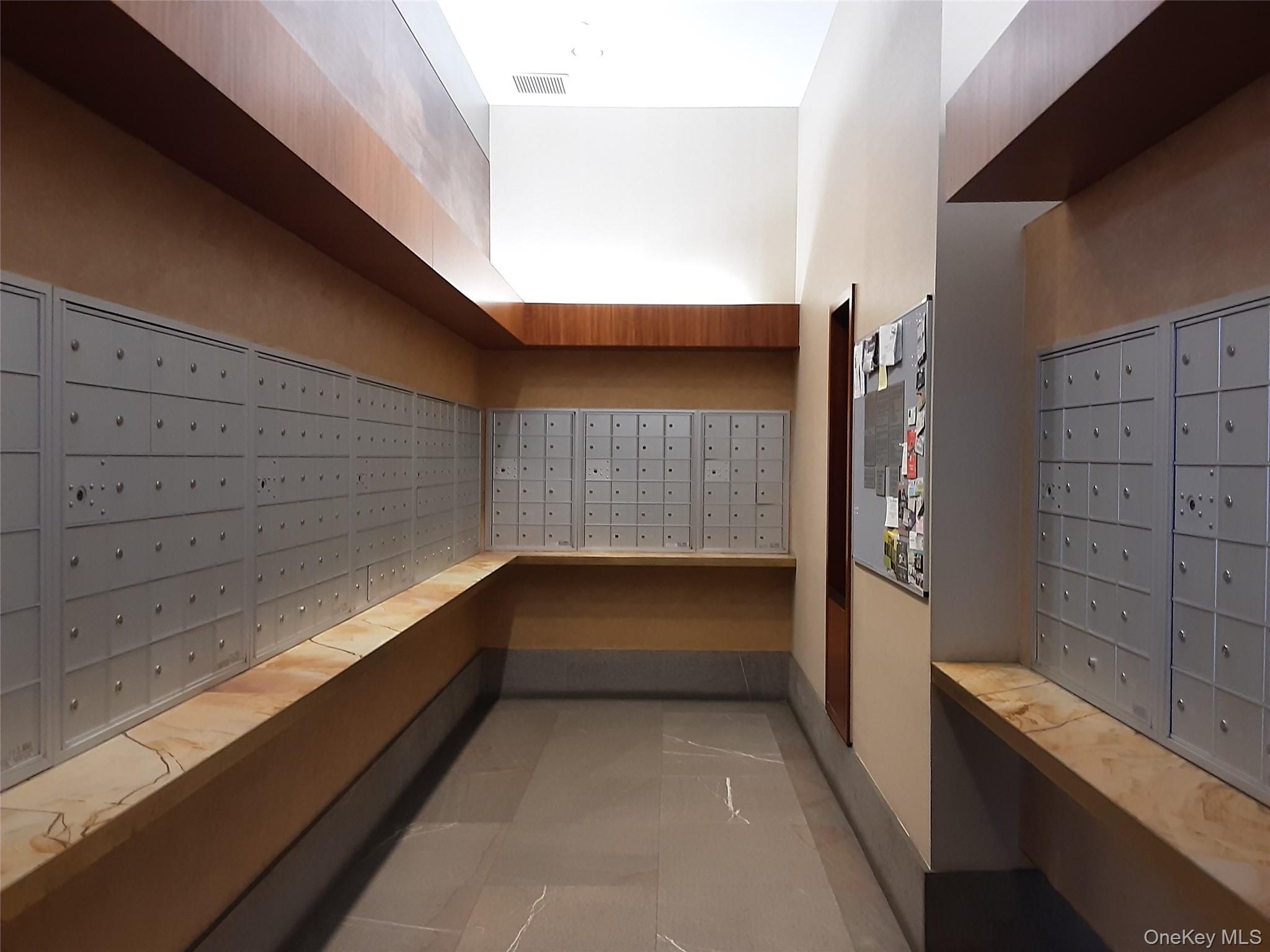 100 Jay Street, Unit 28B Brooklyn, NY 11201 - Photo 9 of 47 a view of entryway