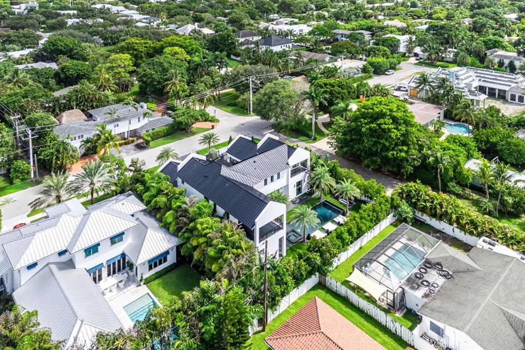 202 Northwest 7th Street Delray Beach, FL 33444 - Photo 92 of 100 an aerial view of residential house with outdoor space and street view